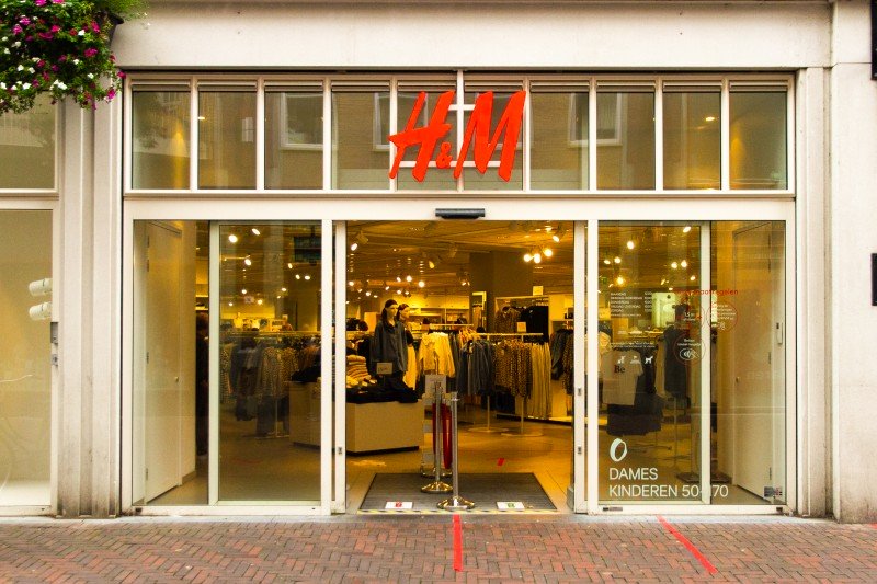 H&M