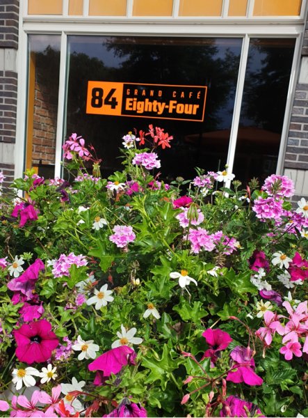 Grand Café Eighty Four